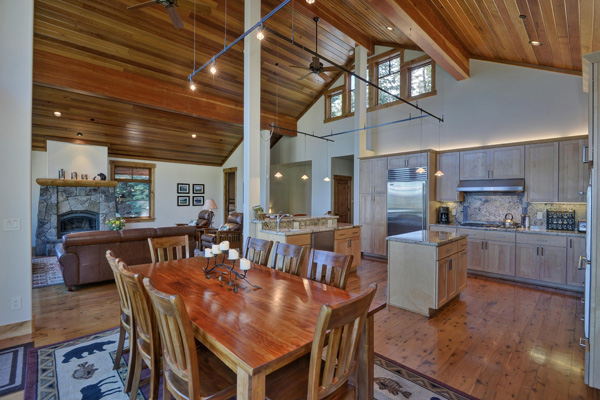 Tahoe Vacation Rentals - Lake Front House - Great Room